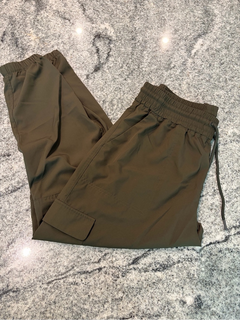 Old Navy, Womenโs, Olive/Army Green Jogger Pant (L)
